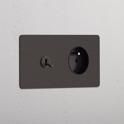 Kew Double Toggle & French/Belgian Type E Socket - Bronze | Black