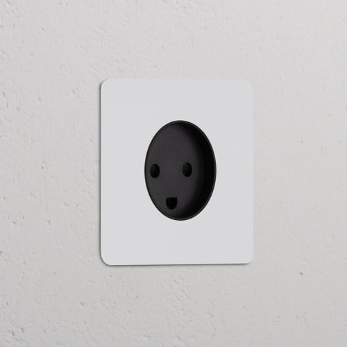 Kew Single Danish Type K Socket - Paintable | Black